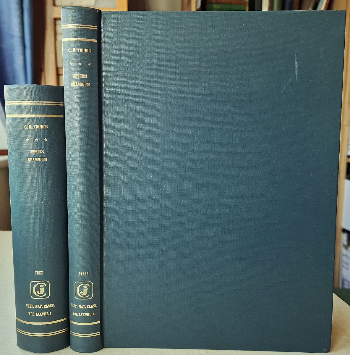 Species Graminum Iconibus et Descriptionibus Illustravit. Two volumes.