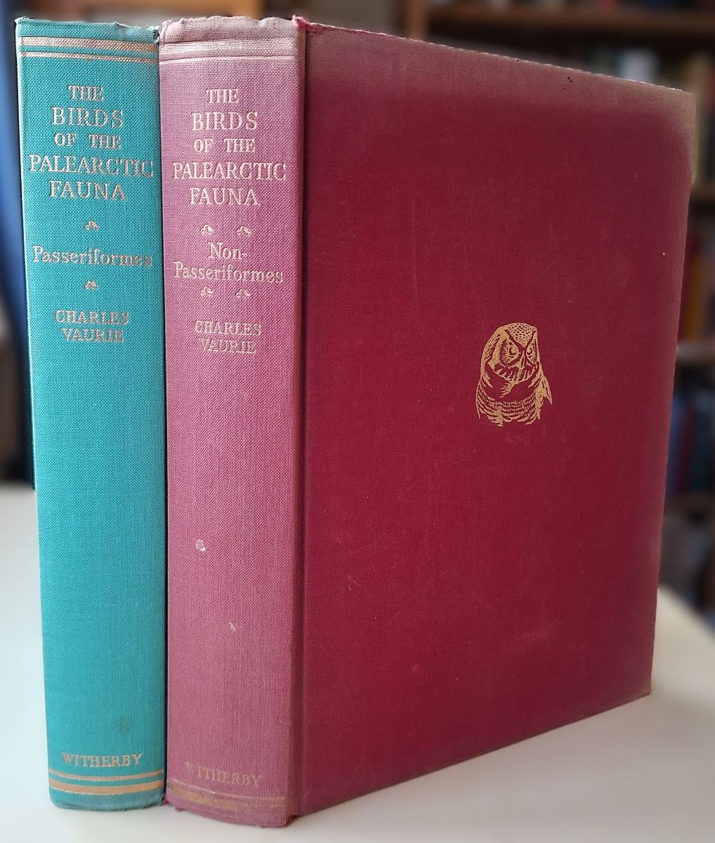 The Birds of the Palearctic Fauna - a systematic reference. 2 volumes : Passeriformes & Non-Passeriformes [Richard Fitter's set]